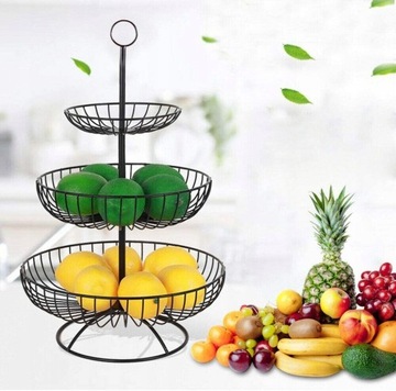 Корзина для фруктов из черного металла.