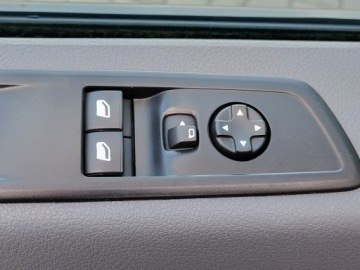 Peugeot Expert III Kombi Compact 1.5 BlueHDi 120KM 2021 Peugeot Expert 1.5d, 120KM, 9 osób, Android Auto, zdjęcie 31