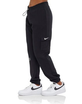 Spodnie Dresowe Dresy Cargo Nike NSW Swoosh Pant Czarne (CZ8905-010) L