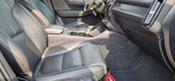 Volvo XC40 Crossover 2.0 D4 190KM 2020 Volvo XC 40 Bezwypadkowy 2.0 Geartronic R-Design, zdjęcie 31