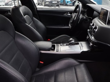 Kia Stinger Liftback 2.0 T-GDi 245KM 2020 Kia Stinger 2.0 T-GDI, Salon Polska, zdjęcie 8
