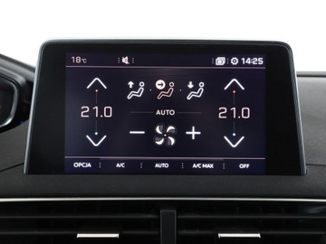 Peugeot 3008 II Crossover 1.2 PureTech 130KM 2018 Peugeot 3008 full LED półskóra navi el. fotele, zdjęcie 20