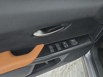 Lexus UX 2021 UX 250h GPF Prestige 2WD, zdjęcie 9