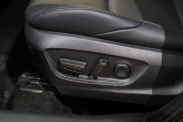 Toyota Corolla Cross 2.0 Hybrid Dynamic Force 197KM 2024 Toyota Corolla Cross Cross 2.0 Hybrid Executive 2.0 Hybryda 197KM, zdjęcie 27