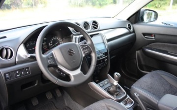 Suzuki 2025 Suzuki Vitara DEMO Elegance 1,4 Mild Hybrid 4WD 6MT Superior White 2025, zdjęcie 16