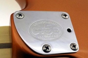 Fender American DeLux Stratocaster ANNIVERSARY 50 -20 летний инструмент