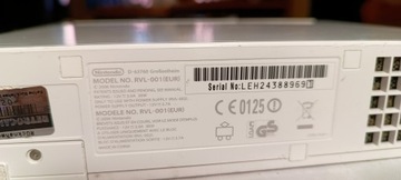 Игровая консоль белого цвета ''NINTENDO Wii RVL-001[EUR]''