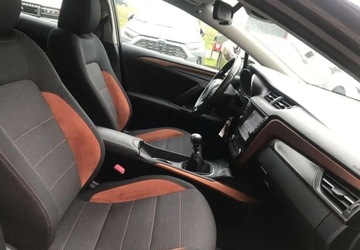 Toyota Avensis III Sedan Facelifting 2015 1.8 Valvematic 147KM 2015 Toyota Avensis Toyota Avensis 1.8 Premium 1.8 Benzyna 147KM, zdjęcie 16