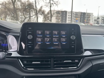 Volkswagen T-Roc I SUV Facelifting 1.5 TSI ACT 150KM 2022 Volkswagen T-Roc 1.5 TSI 150KM R-Line DSG Pakiet B, zdjęcie 15