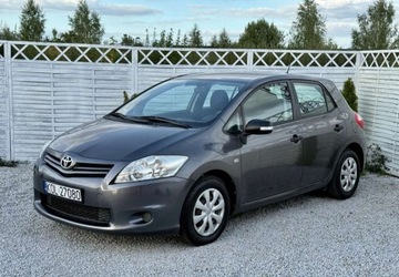 Toyota Auris I Hatchback 5d Facelifting 1.33 Dual VVT-i 101KM 2011