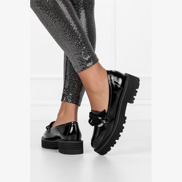 КОЖАНЫЕ ТУФЛИ ЖЕНСКИЕ НА ЦЕПИ размер 39