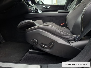 Volvo XC60 II 2025 Volvo XC 60 XC60 B5 B AWD Plus Dark aut, Pakiet cl, zdjęcie 31