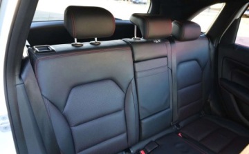 Mercedes Klasa B W246 Sports Tourer Facelifting 1.6 200 156KM 2016 Mercedes-Benz Klasa B Mercedes-Benz Klasa B 200 UrbanStyle Edition 1.6, zdjęcie 28