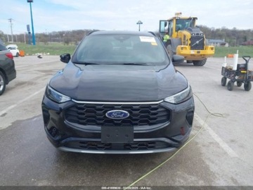 Ford Escape III 2024 Ford Escape ST-Line 2024 1.5l 1.5 Benzyna 180KM, zdjęcie 7