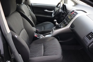 Toyota Auris II Hatchback 5d Dual VVT-i 100 99KM 2013 Toyota Auris 1.3 Dual VVT-i, Salon Polska, Klima, zdjęcie 8