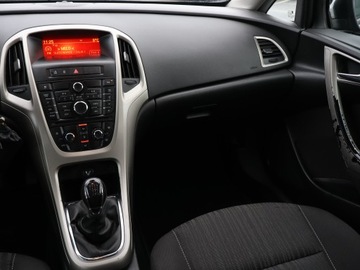 Opel Astra J Sports Tourer Facelifting 1.4 Turbo ECOTEC 120KM 2012 Opel Astra 1.4 T, Salon Polska, Serwis ASO, Klima, zdjęcie 7