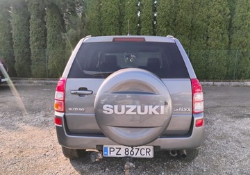 Suzuki Grand Vitara II SUV 1.9 DDiS 129KM 2007 Suzuki Grand Vitara 112007r, 1.9 DIESEL. 4x4. Przetarty prawy bok. Jezdzi., zdjęcie 17