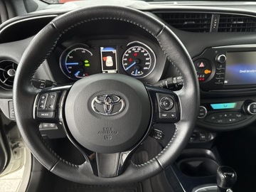 Toyota Yaris III Hatchback 5d Facelifting 2017 1.5 Hybrid 100KM 2018 Toyota Yaris Hybrid 100 Selection III (2011-2019), zdjęcie 15