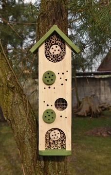 Домик/гостиница для насекомых, высота 50 см.