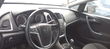 DESKA KONZOLA ULOŽENÍ AIR NÁDRŽ OPEL ASTRA J EVROPA