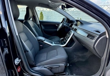 Volvo V70 III Kombi Facelifting 2.0 D2 DRIVE-E 120KM 2016 Volvo V70 Volvo V70 D2 Geartronic Summum 2.0 Diesel 120KM, zdjęcie 4