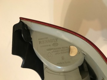 RENAULT MEGANE 2 II KOMBI FACELIFT 05-09R SVĚTLO PRAVÝ ZADNÍ PRAVÁ 8200417351