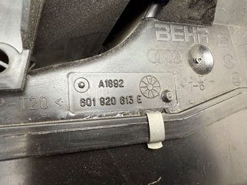 AUDI A1 2013 Z PŘEDNÍ POUZDRO RADIÁTORU