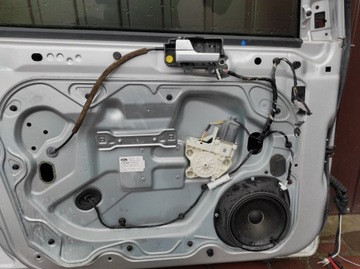 DRZWI LEWE PRZEDNIE FORD FOCUS MK2 5D HB 05R
