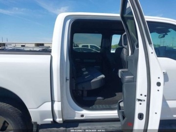 Ford 2023 Ford F150 LIGHTNING LARIAT, 2023r., 4x4, Elektryczny 580KM, zdjęcie 8