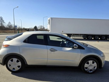 Honda Civic VIII Hatchback 5d 1.4 i 83KM 2007 HONDA CIVIC UFO 1.4 B+LPG Sekwencja – 83KM - KAMERA – SUPER STAN - OKAZJA!, zdjęcie 34