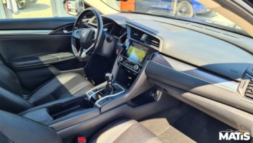 Honda Civic X Sedan 4d 1.5 VTEC Turbo 182KM 2017 Honda Civic 1.5T 183KM manual navi skora 2xPDC szyberadch 1 rej 2018R asys, zdjęcie 11