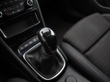 Opel Astra K Hatchback 5d 1.4 Turbo 150KM 2019 Opel Astra 1.4 T, Skóra, Navi, Klima, Klimatronic, zdjęcie 12