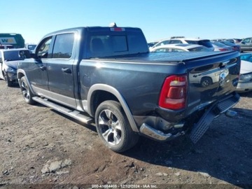  RAM 1500 2021r., Laramie, od ubezpieczalni 5.7 Benzyna 395KM, zdjęcie 4