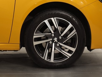 Peugeot 208 II Hatchback 1.2 PureTech 130KM 2020 Peugeot 208 1.2 PureTech, Salon Polska, zdjęcie 14