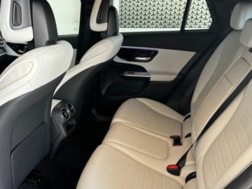 Mercedes GLC C254/X254 Coupe 2.0 300 258KM 2026 GLC Coupe 300 4-Matic AMG Line 2.0 (258KM) 2026, zdjęcie 10