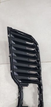 SKODA SUPERB III РЕШЕТКА БАМПЕРА ПЕРЕДНЯЯ 3V0853653B