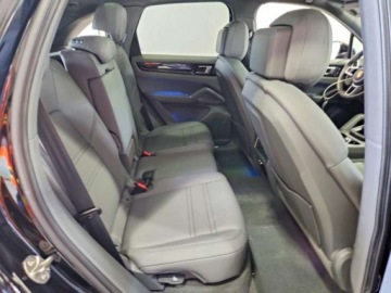 Porsche Cayenne III 2023 Porsche Cayenne Base 2023 3.0 Benzyna 335KM, zdjęcie 10