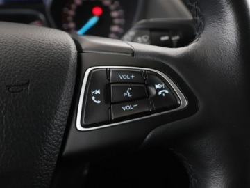 Ford Kuga II SUV Facelifting 1.5 EcoBoost 120KM 2019 Ford Kuga klimatyzacja grzane fotele czujniki, zdjęcie 27