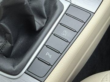 Volkswagen Passat B7 Variant 2.0 TDI CR DPF BlueMotion 140KM 2012 Volkswagen Passat 2.0TDI 140KM 2012r tempomat,, zdjęcie 22