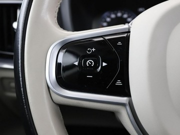 Volvo V60 II  2021 Volvo V60 mHEV automat full LED jasne wnętrze, zdjęcie 33
