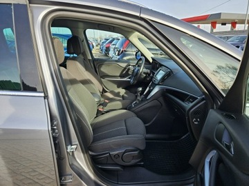 Opel Zafira C Tourer Facelifting 1.4 Turbo 140KM 2018 Opel Zafira 1,4 benzyna 140KM 7 miejsc nawigacja, zdjęcie 8