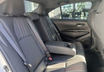 Toyota Corolla XII Sedan Facelifting 1.8 Hybrid 140KM 2023 Toyota Corolla Corolla GR Sport Dynamic FV23 Salon PL ASO 1 wl., zdjęcie 25