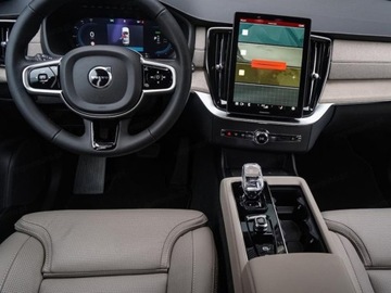 Volvo XC90 II SUV Plug-In Facelifting 2024 2.0 T8  455KM 2025 XC90 T8 AWD Plug-In Hybrid Ultra Bright 7os 2.0 (455KM) 2025, zdjęcie 6