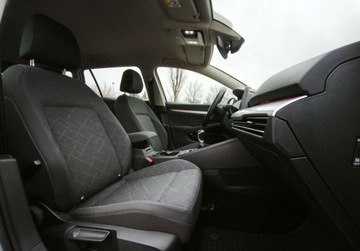 Volkswagen Golf VIII Variant 2.0 TDI 115KM 2020 Volkswagen Golf Nowy rozrzad, FV 23, GPS, Digital Cockpit, ACC, Podgrzewan, zdjęcie 15