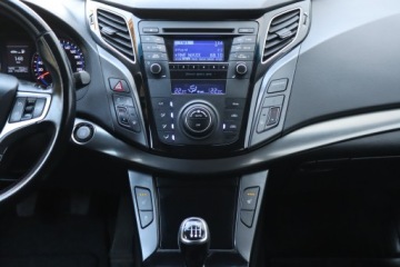 Hyundai i40 Kombi 1.6 GDI 135KM 2012 Hyundai i40 1.6 GDI, Xenon, Klima, Klimatronic, zdjęcie 11