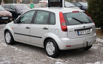 Ford Fiesta VI 1.3 70KM 2004 Ford Fiesta Klimatyzacja , Elektryczne szyby , Radio 1.3 Benzyna 70KM, zdjęcie 3