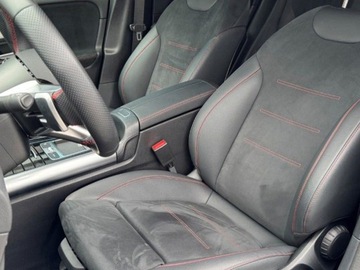 Mercedes GLA II Off-roader Facelifting 1.3 200 163KM 2025 MERCEDES-BENZ GLA 200 AMG Line Suv 1.3 (163KM) 2025, zdjęcie 4