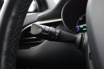 Toyota C-HR I Crossover 1.8 Hybrid 122KM 2018 Toyota C-HR 1.8 Hybrid, Salon Polska, zdjęcie 20