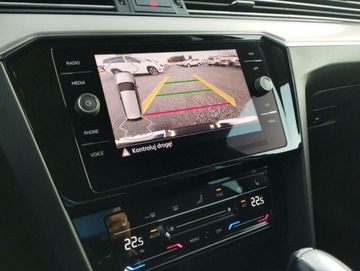 Volkswagen Passat B8 Variant Facelifting 2.0 TDI SCR 200KM 2020 Volkswagen Passat 2.0 TDI 200KM Elegance DSG Virtual LED Matrix ACC Kamera, zdjęcie 17