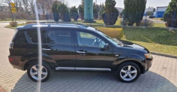 Mitsubishi Outlander II 2.0 DID DOHC 140KM 2007 Mitsubishi Outlander Mitsubishi Outlander 2.0 DI-D 4WD Invite 2.0 Diesel, zdjęcie 3